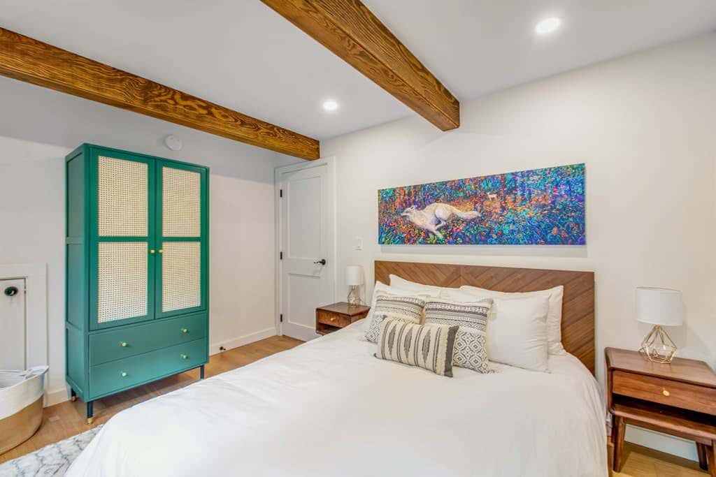 Stylish Waterfront Oasis with Hot Tub, Fiber Optic Internet, and Entertainer's Deck