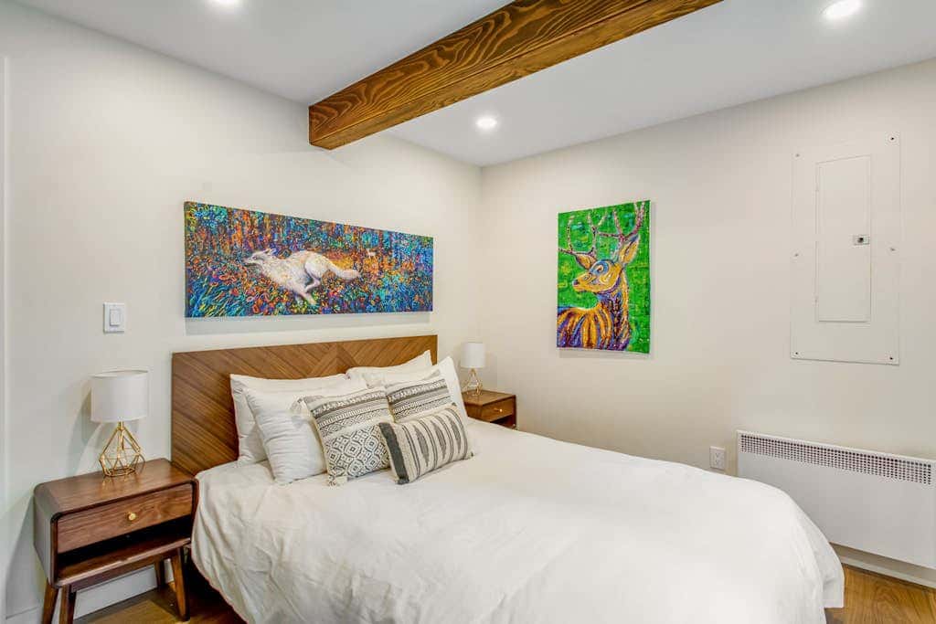 Stylish Waterfront Oasis with Hot Tub, Fiber Optic Internet, and Entertainer's Deck