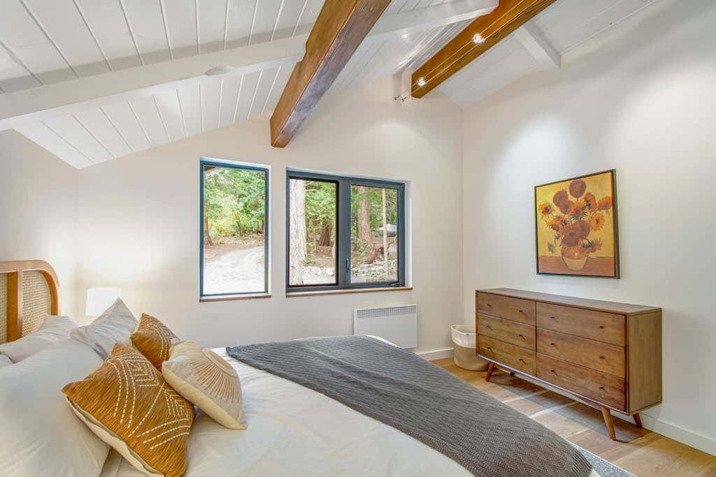 Stylish Waterfront Oasis with Hot Tub, Fiber Optic Internet, and Entertainer's Deck