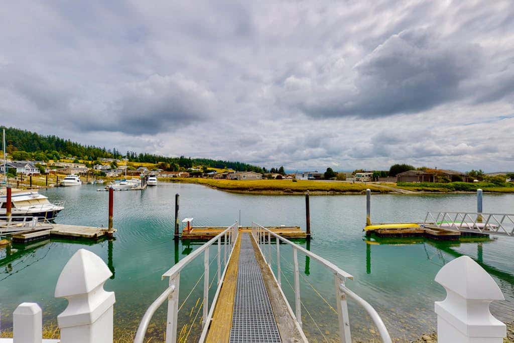 Waterfront Home with Private Sauna and Kayaks in Oak Harbor