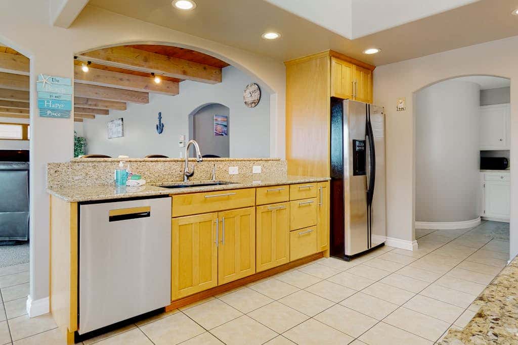 Waterfront Home with Private Sauna and Kayaks in Oak Harbor
