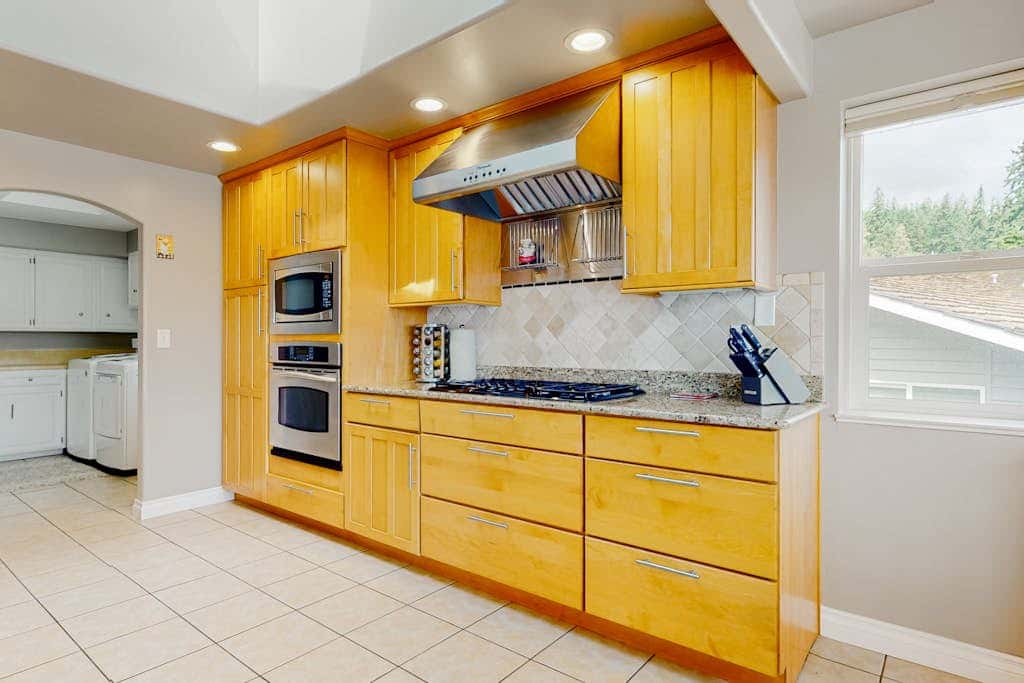 Waterfront Home with Private Sauna and Kayaks in Oak Harbor