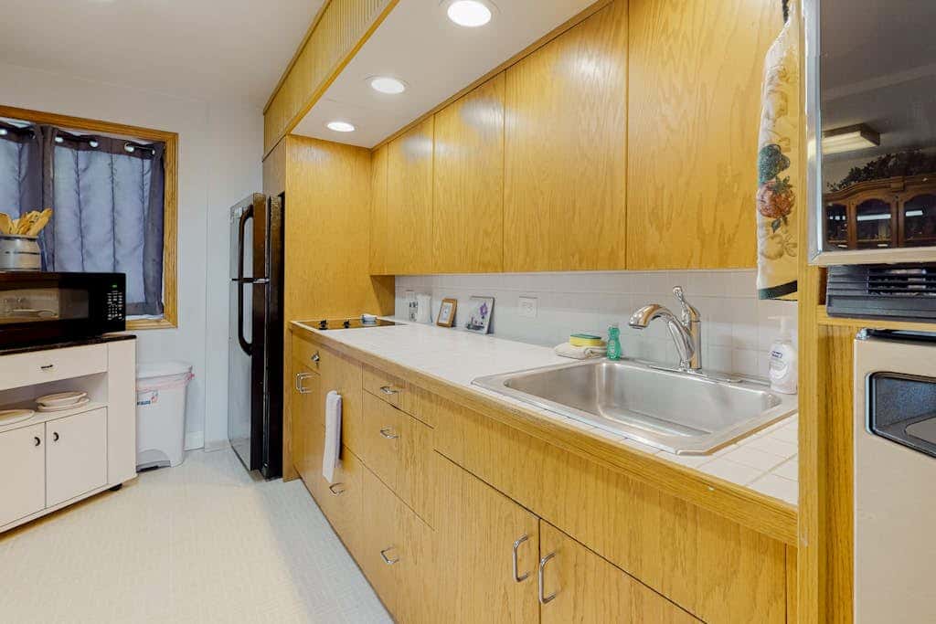 Waterfront Home with Private Sauna and Kayaks in Oak Harbor