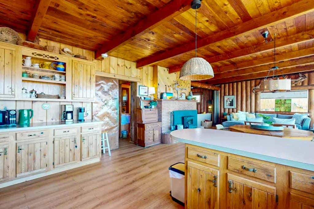 Charming Waterfront Retreat in Oak Harbor with Wood Burning Fireplace and Private Deck