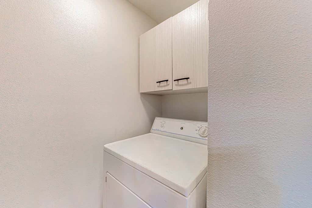 Peaceful 1BR Pet Friendly House Near Langley
