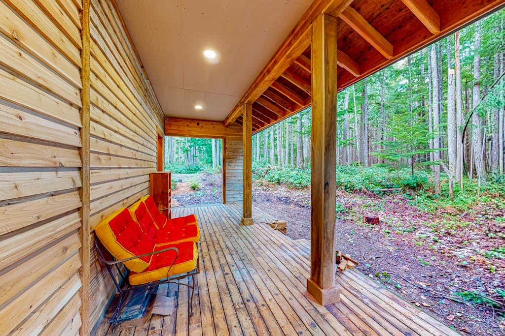 Peaceful 1BR Pet Friendly House Near Langley