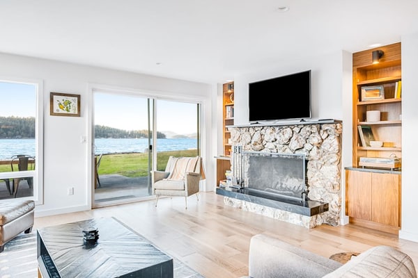 Lopez Island Mud Bay Waterfront home