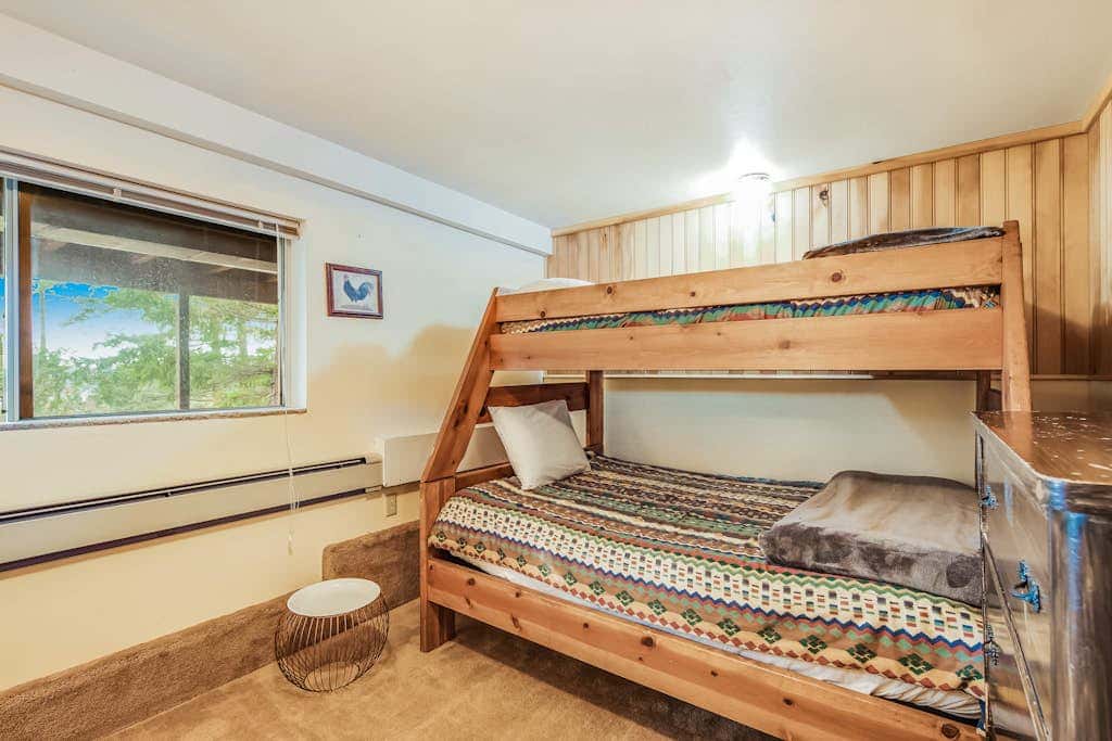 Spectacular Waterfront Cabin in Eastsound with Private Deck and Mountain Views