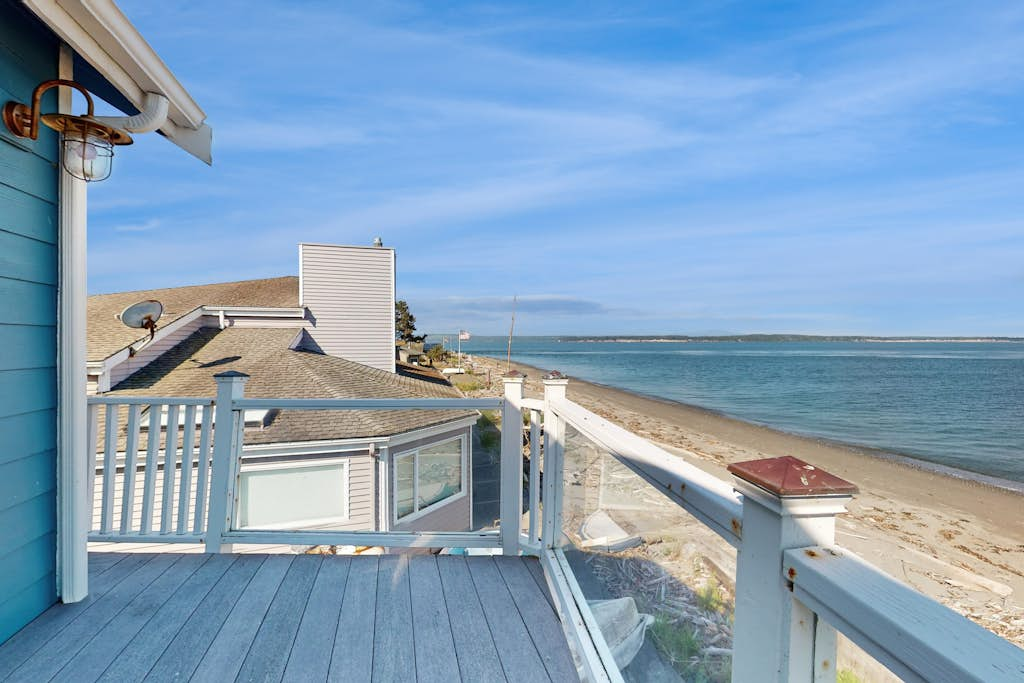 Family Friendly Beachfront House at Bush Point with Panoramic Water Views