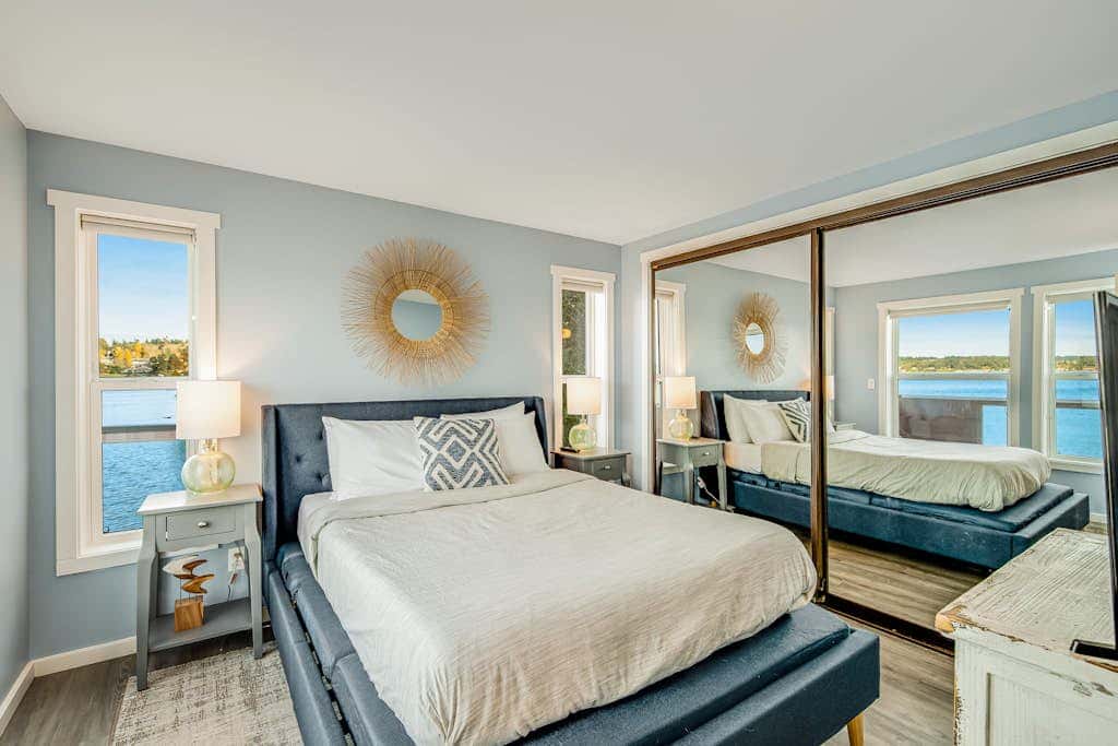 Waterfront Family Friendly Home with Bay Views, Firepit, Deck, & Fireplace