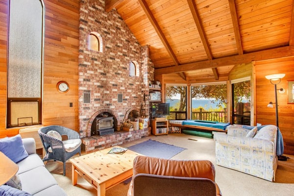 Waterfront home on Saratoga Passage with amazing view, sauna, & deck - 1 dog OK