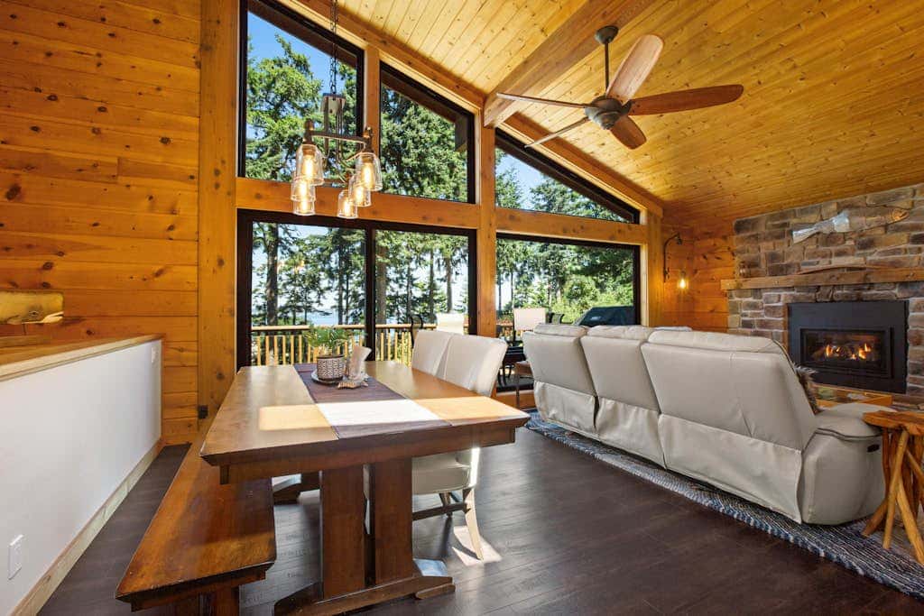 Stunning Ocean View Cabin in Coupeville with Private Beach Access