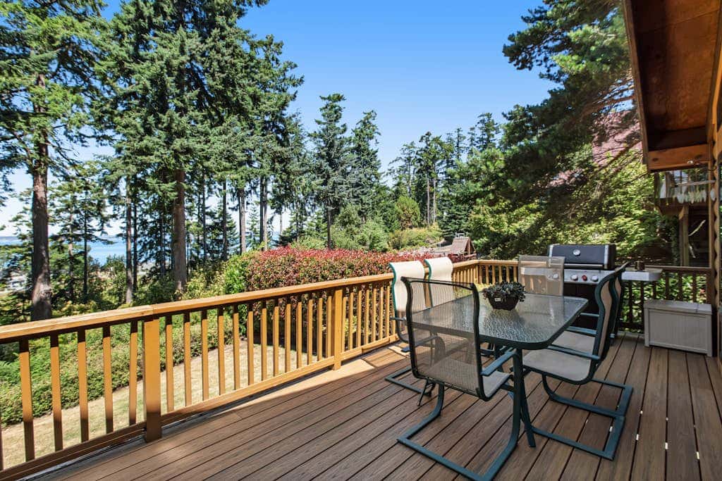 Stunning Ocean View Cabin in Coupeville with Private Beach Access