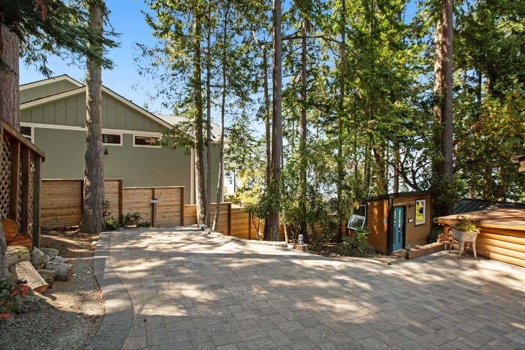 Stunning Ocean View Cabin in Coupeville with Private Beach Access