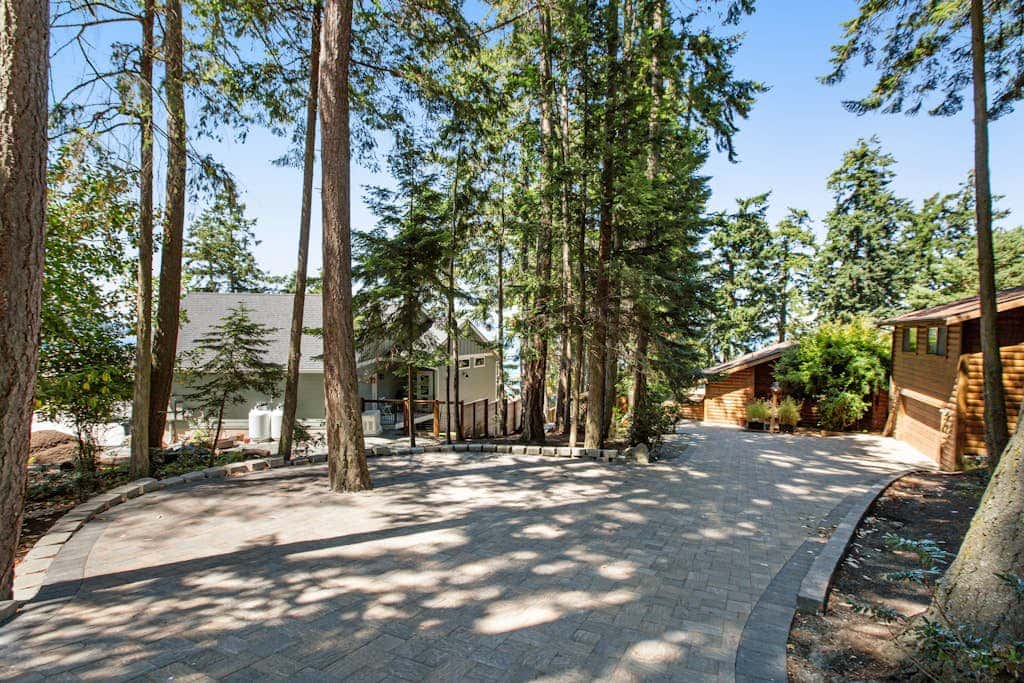 Stunning Ocean View Cabin in Coupeville with Private Beach Access