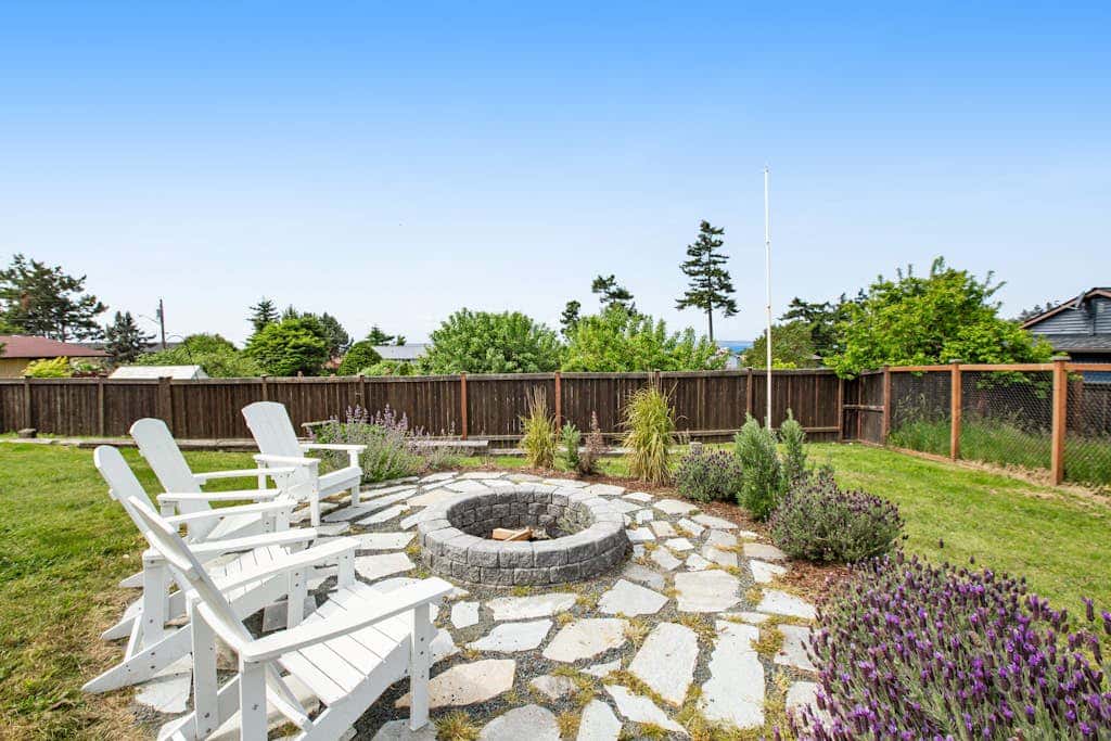 Coastal Coupeville Retreat with Water Views, Deck and Private Yard - Dogs Welcomed!