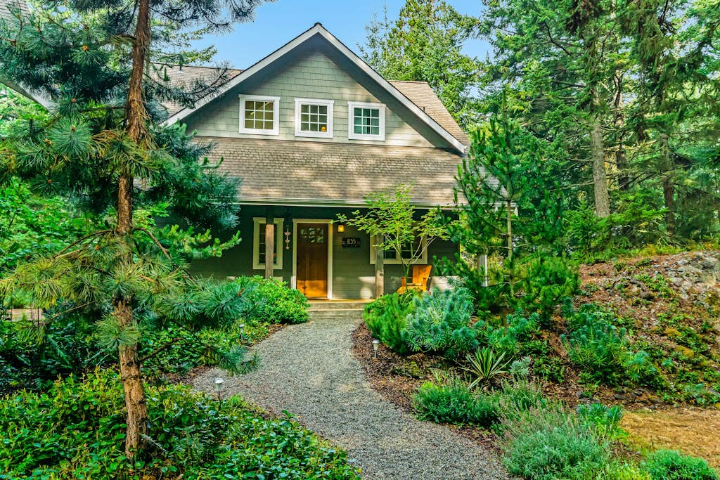 Lovely Orcas Island Craftsman Home with Private Deck and Mountain Views