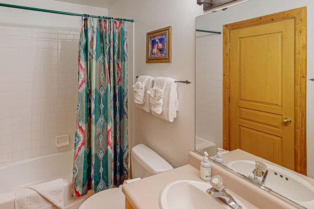Golf Course Front Condo with Seasonal Pool & Views - Walk to Steel Bender Trail