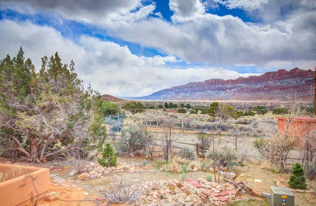 Golf Course Front Condo with Seasonal Pool & Views - Walk to Steel Bender Trail