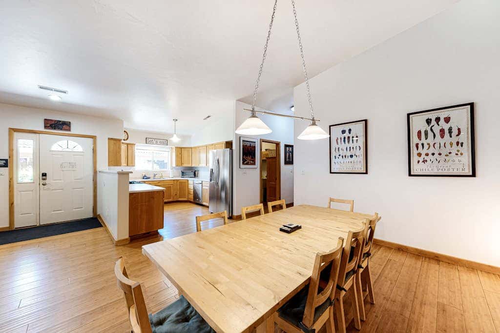 Dog-Friendly Townhome with WiFi, Nice Views & Indoor Pool