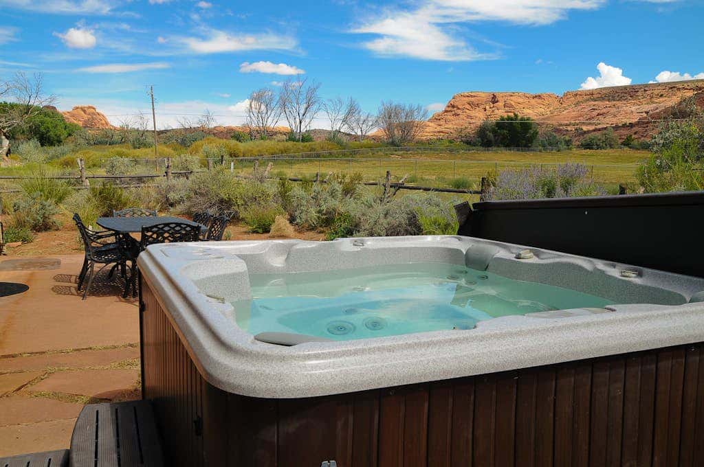 Luxury Home with Spectacular Views and Hot Tub - Walk to Golf Course