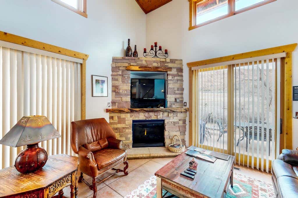 Luxury Home with Spectacular Views and Hot Tub - Walk to Golf Course