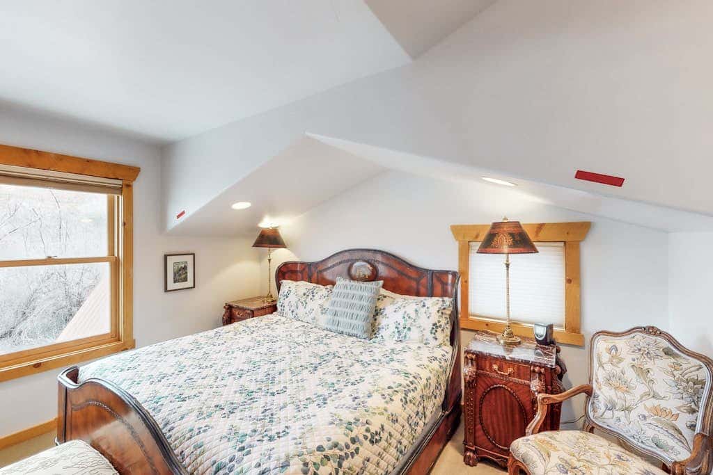 Luxury Home with Spectacular Views and Hot Tub - Walk to Golf Course