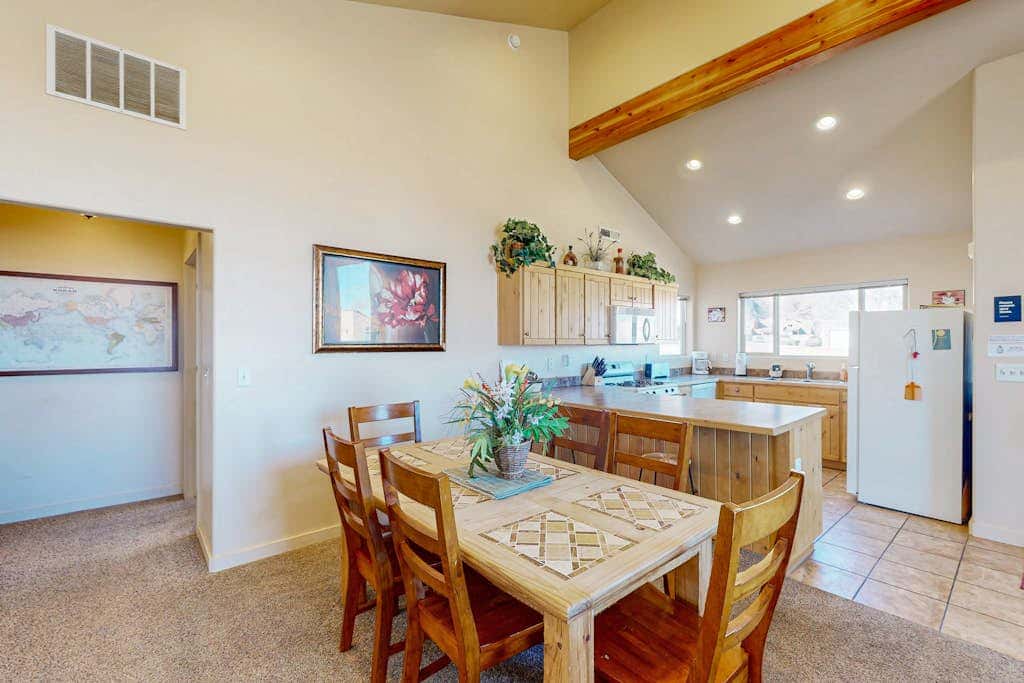 Family Friendly Home with Mountain View,  Great Locale, Seasonal Pool & Hot Tub