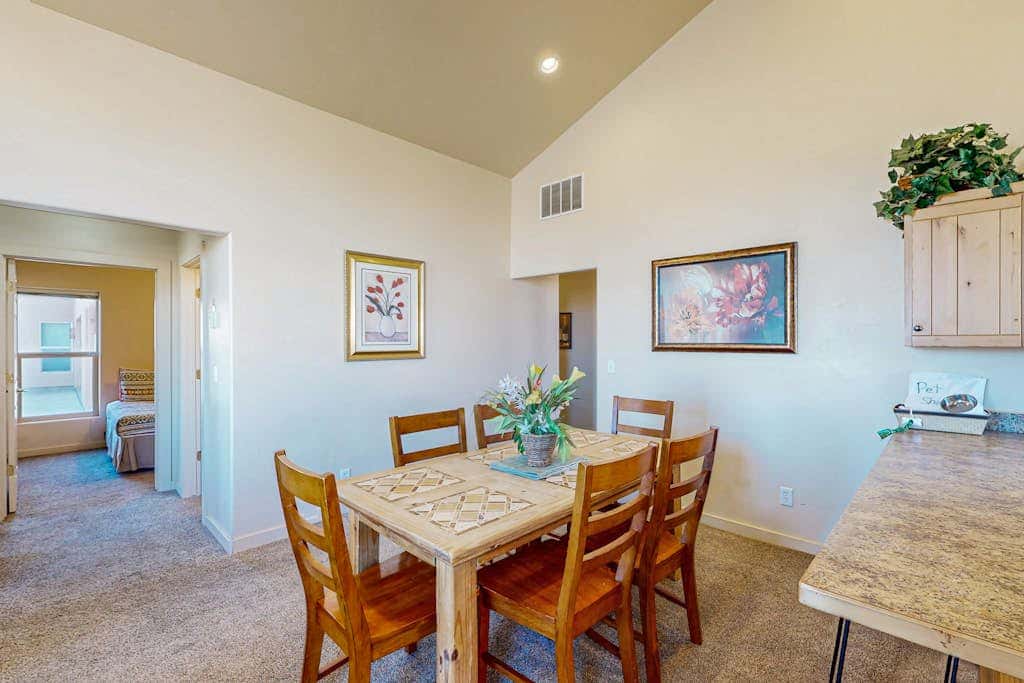 Family Friendly Home with Mountain View,  Great Locale, Seasonal Pool & Hot Tub
