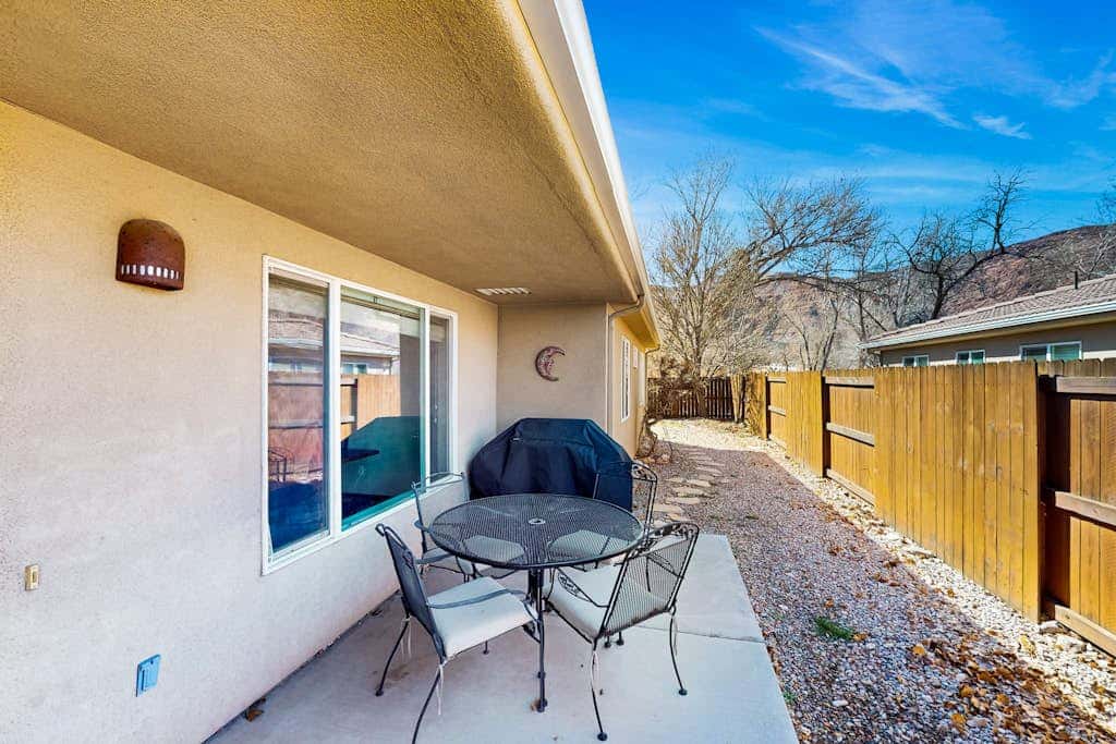 Beautiful Dog-Friendly Home with Shared Indoor Pool, Yard, WiFi, and Fireplace