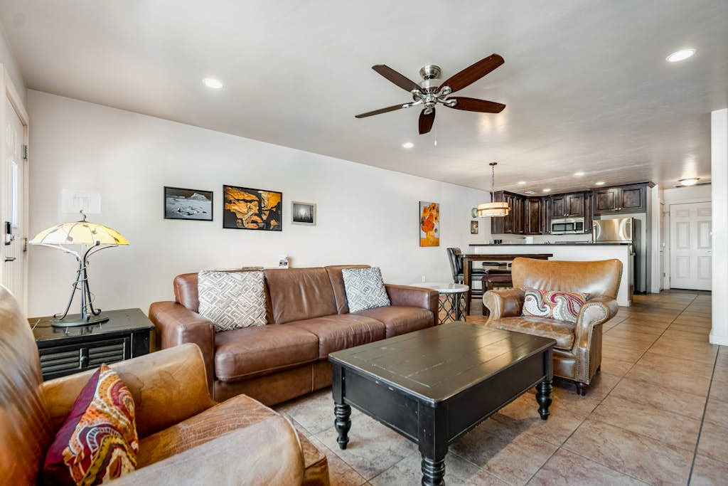 Tranquil Desert Retreat with Great Views - Shared Hot Tub, Pool, & Tennis Courts