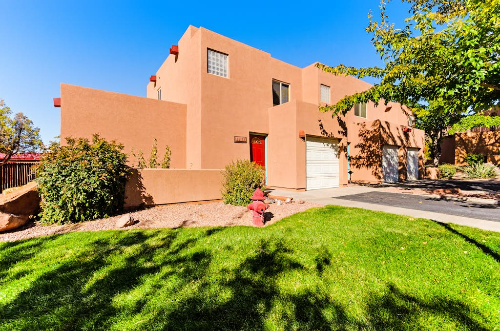 Lovely Moab Townhouse with Shared Pool Near Arches National Park