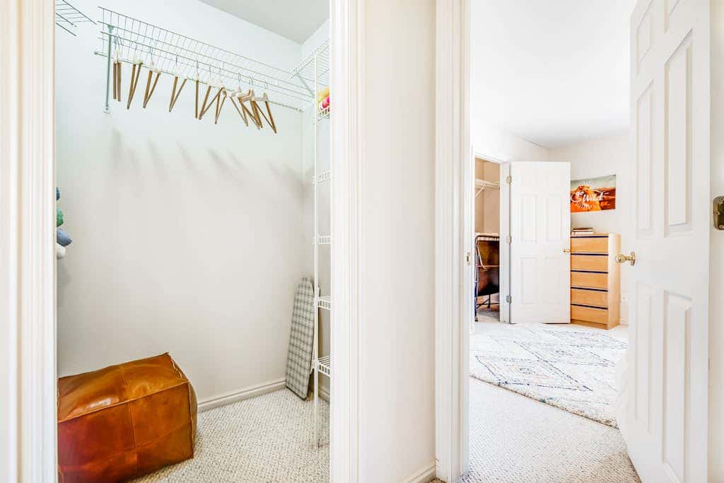 Cozy, Family-Friendly Townhouse with Free WiFi & a Seasonal Shared Pool & Spa