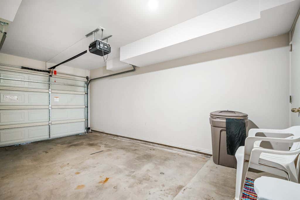 Cozy, Family-Friendly Townhouse with Free WiFi & a Seasonal Shared Pool & Spa