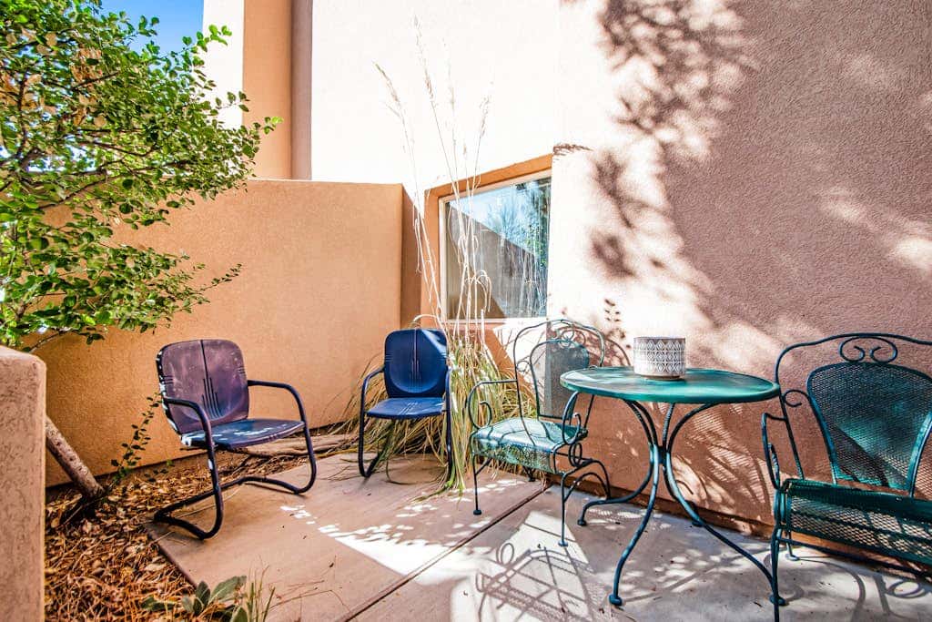Cozy, Family-Friendly Townhouse with Free WiFi & a Seasonal Shared Pool & Spa