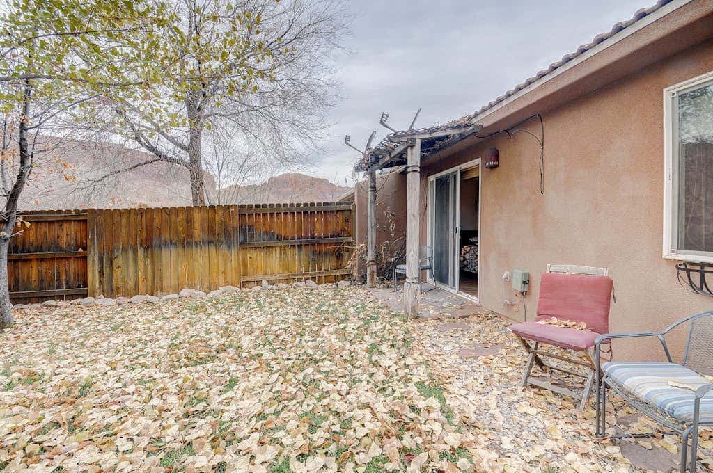 Dog Friendly Moab Townhouse with Pool and Amazing Views