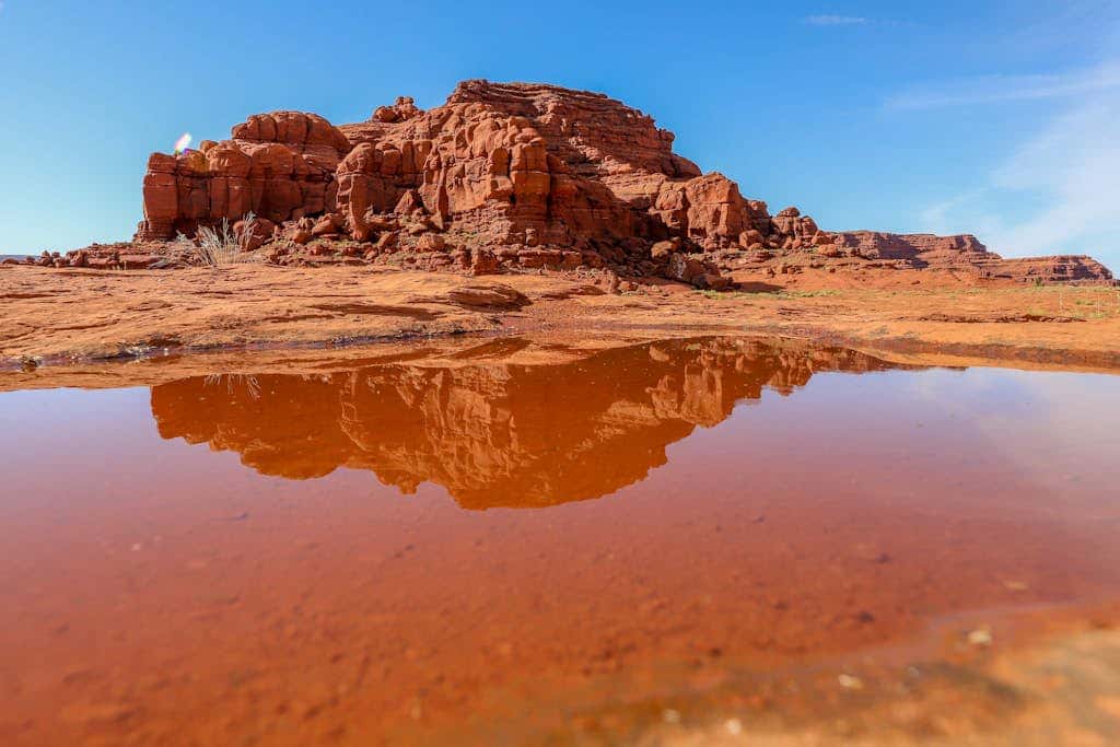 Cozy Condo with Moab Rim View, Wifi, Fireplace, Grill, and Seasonal Heated Pool