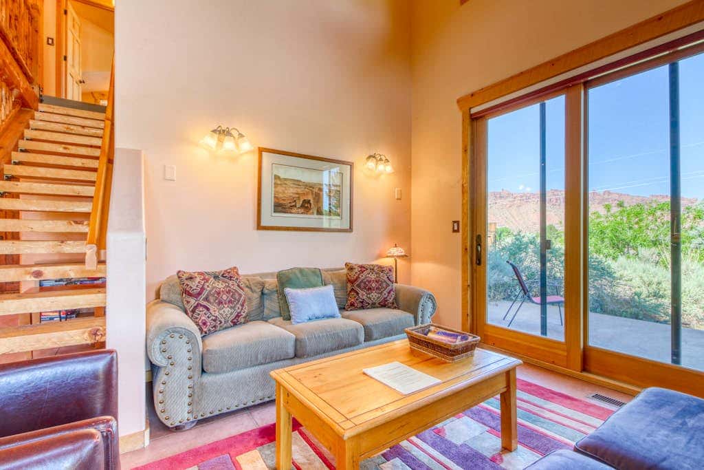 Welcoming 3BR Moab Home with WiFi and Stunning Mountain Views - Dog Friendly