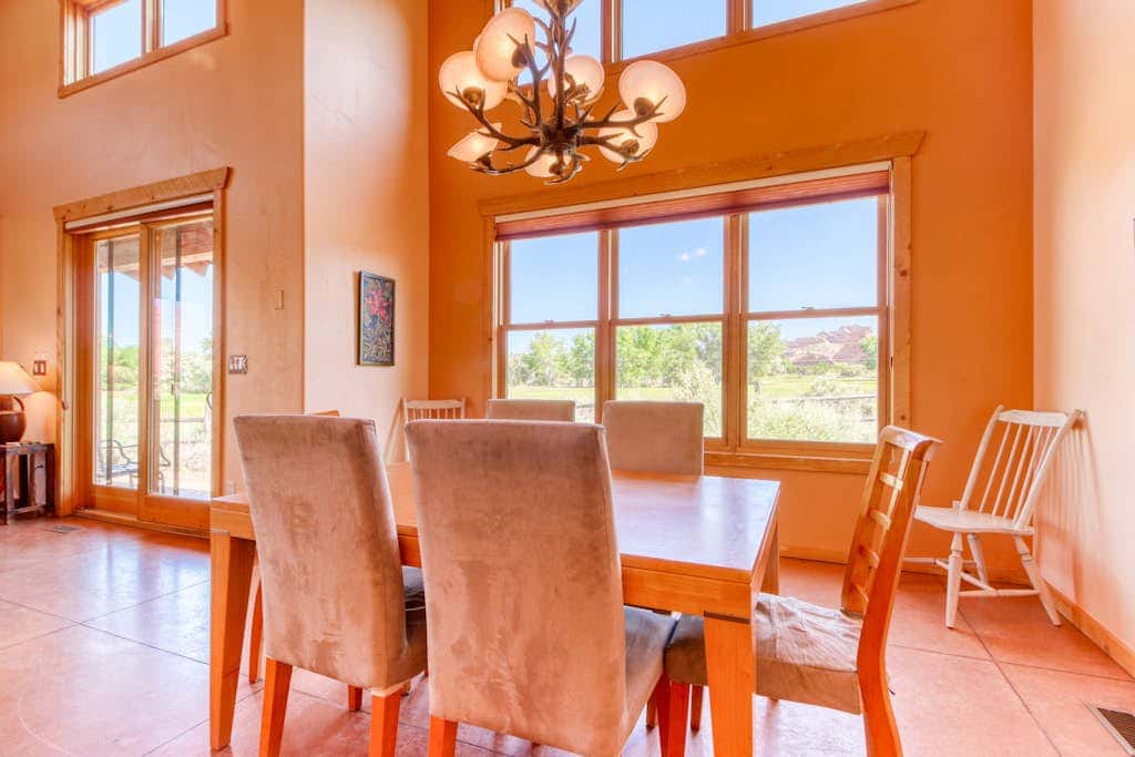 Welcoming 3BR Moab Home with WiFi and Stunning Mountain Views - Dog Friendly