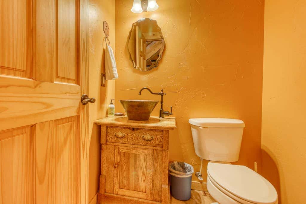 Welcoming 3BR Moab Home with WiFi and Stunning Mountain Views - Dog Friendly
