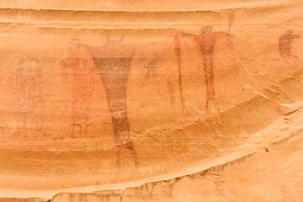 Welcoming 3BR Moab Home with WiFi and Stunning Mountain Views - Dog Friendly