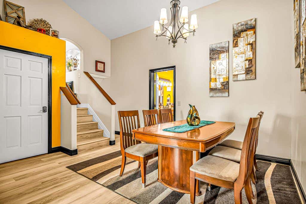 Dog Friendly Moab Mountain Escape with Provate Hot Tub, Fireplace, and Game Room