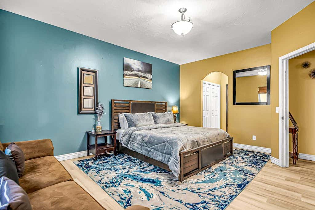 Dog Friendly Moab Mountain Escape with Provate Hot Tub, Fireplace, and Game Room