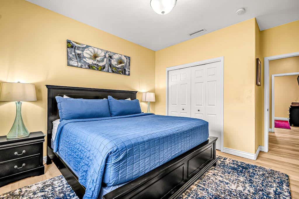 Dog Friendly Moab Mountain Escape with Provate Hot Tub, Fireplace, and Game Room