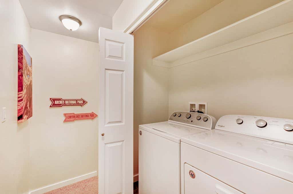 Adventure Ready Moab Townhouse with Pool and Hot Tub Access - Close to Utah's national parks
