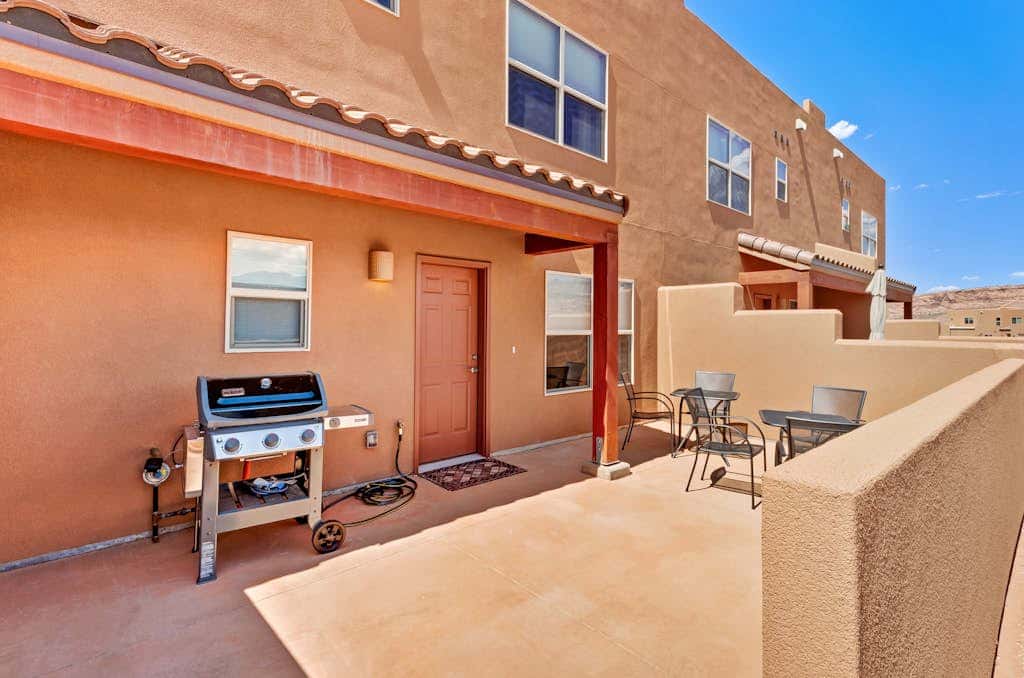 Adventure Ready Moab Townhouse with Pool and Hot Tub Access - Close to Utah's national parks