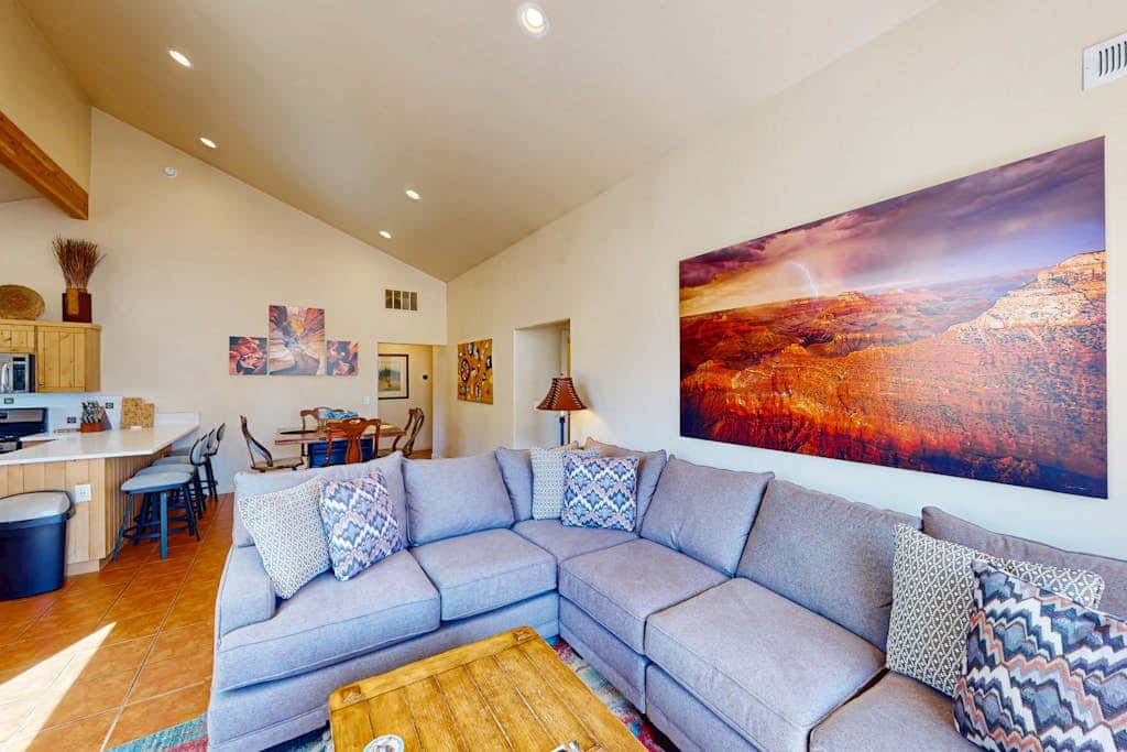Spacious Moab Townhouse with Seasonal Pool and Hot Tub - Views and Hiking Nearby