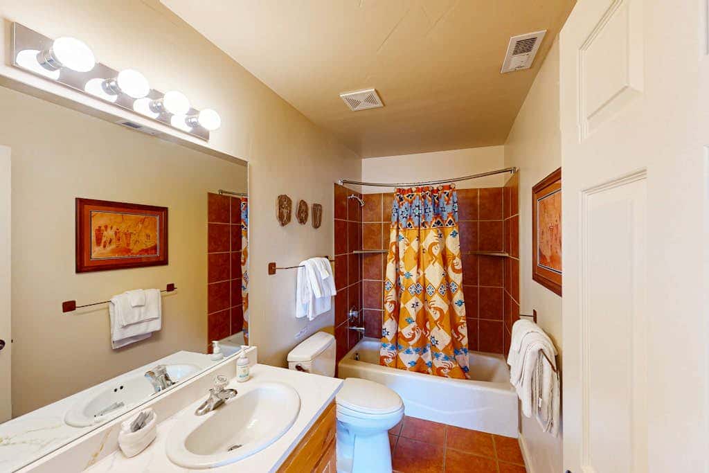 Spacious Moab Townhouse with Seasonal Pool and Hot Tub - Views and Hiking Nearby