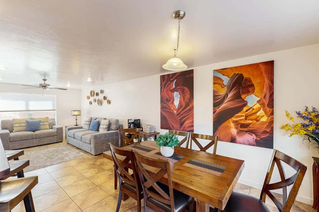 Lovely Townhome near Town with Pool, Hot Tub, Playground, Patio & Tennis