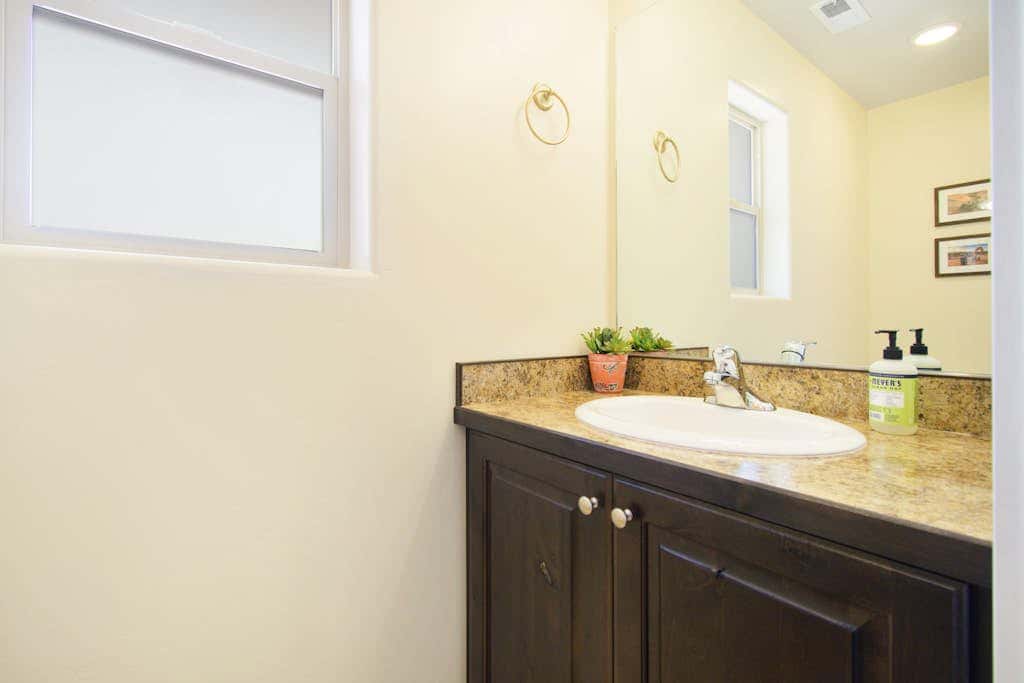 Updated Dog Friendly Condo with Pool & Hot Tub - Close to National Parks